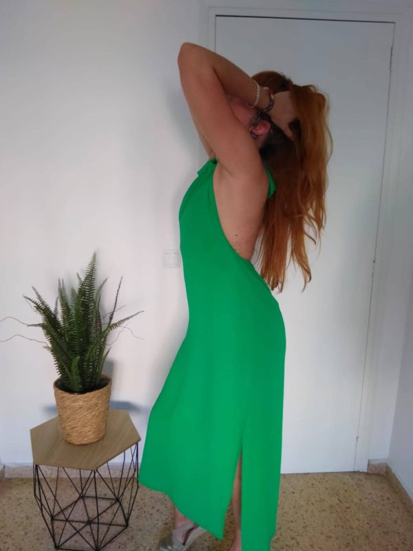 Vestido verde espalda al aire