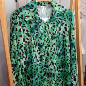 Camisa animal print verde